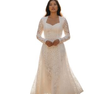 L. Magnin Vintage Ivory Sweetheart A-Line Lace Bridal Dress Made in USA